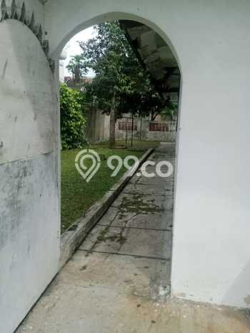 Rumah Elit LB 250m2 Siap Huni Desain Elegan di Surya Sumantri, Bandung Rumah Elit LB 250m2 Siap Huni Desain Elegan di Surya Sumantri, Bandung