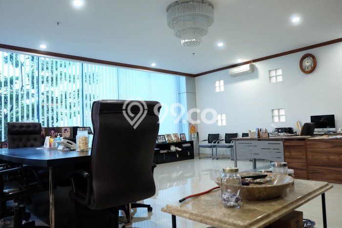 Kantor di Senen, Luas 1017m², Posisi Mainroad Kantor di Senen, Luas 1017m², Posisi Mainroad