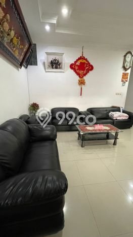 Properti Nyaman 5 KT LT 200m² di Tambora, Jakarta Barat Properti Nyaman 5 KT LT 200m² di Tambora, Jakarta Barat