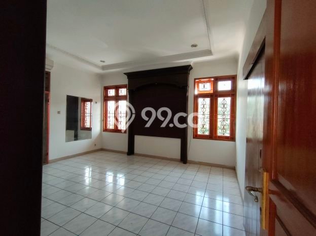 Rumah Terawat di Meruya, Jakarta Barat, Luas Tanah 205m², LB 280m² Rumah Terawat di Meruya, Jakarta Barat, Luas Tanah 205m², LB 280m²
