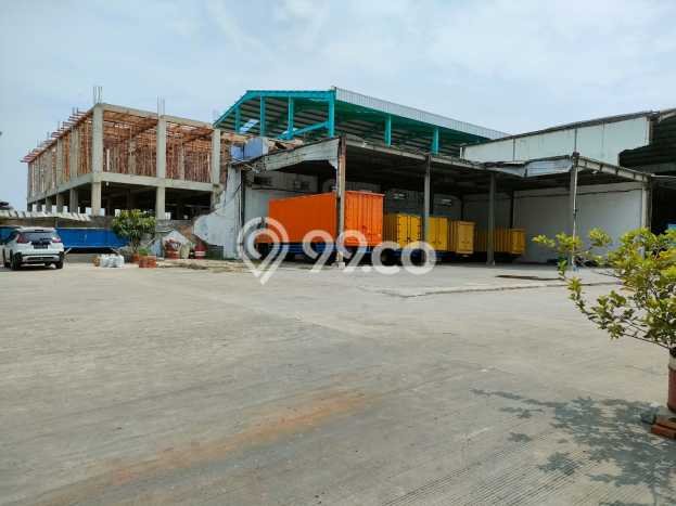 LOKASI TERBAIK! Gudang di Cengkareng, Luas 634m², Area Komersial LOKASI TERBAIK! Gudang di Cengkareng, Luas 634m², Area Komersial