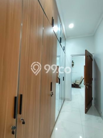 For Sale! Premium House LT 178m2 Desain Elegan di Kreo For Sale! Premium House LT 178m2 Desain Elegan di Kreo