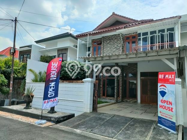 Rumah Terawat di Meruya, Jakarta Barat, Luas Tanah 205m², LB 280m² Rumah Terawat di Meruya, Jakarta Barat, Luas Tanah 205m², LB 280m²