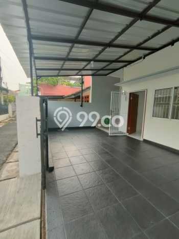 HARGA SPESIAL! Rumah Modern area Meruya, Jakarta Barat, LT 120m² LB 90m² Bisa Nego! HARGA SPESIAL! Rumah Modern area Meruya, Jakarta Barat, LT 120m² LB 90m² Bisa Nego!