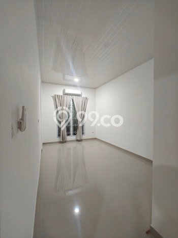Hunian Elit LB 200m2 Siap Pakai Desain Elegan di Meruya, Jakarta Barat Hunian Elit LB 200m2 Siap Pakai Desain Elegan di Meruya, Jakarta Barat