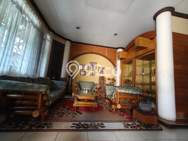 Ready to Use! Premium House LT 362m2 Desain Modern di Meruya Ready to Use! Premium House LT 362m2 Desain Modern di Meruya