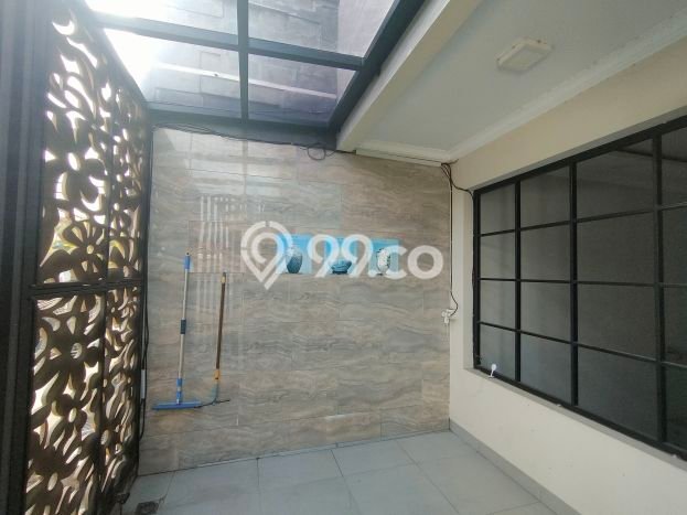 Hunian Mewah LB 250m2 Siap Huni Desain Elegan di Green Garden, Jakarta Barat Hunian Mewah LB 250m2 Siap Huni Desain Elegan di Green Garden, Jakarta Barat