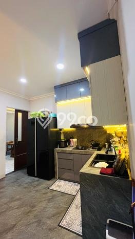 Siap Huni Hunian Elit 5 Kamar di Cengkareng Dekat ke Mana Saja Siap Huni Hunian Elit 5 Kamar di Cengkareng Dekat ke Mana Saja