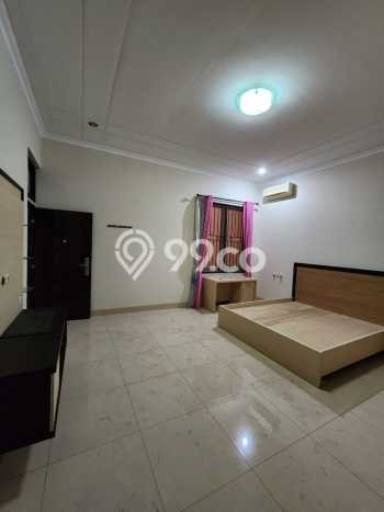 Disewakan! Rumah 5 Kamar Tidur &
4 Kamar Mandi di Pantai Indah Kapuk, Jakarta Utara Disewakan! Rumah 5 Kamar Tidur &
4 Kamar Mandi di Pantai Indah Kapuk, Jakarta Utara