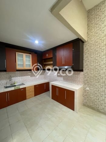 Ready to Use! Luxury House LT 120m2 Desain Elegan di Pantai Indah Kapuk Ready to Use! Luxury House LT 120m2 Desain Elegan di Pantai Indah Kapuk