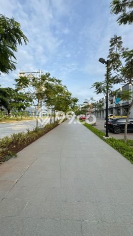 FOR RENT! Ruko di Pantai Indah Kapuk 2 Cocok untuk Bisnis 200m2 FOR RENT! Ruko di Pantai Indah Kapuk 2 Cocok untuk Bisnis 200m2