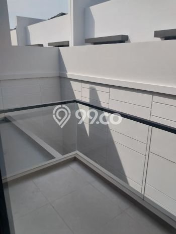 Hunian Elit LB 235m2 Siap Huni Desain Elegan di Pantai Indah Kapuk 2, Jakarta Utara Hunian Elit LB 235m2 Siap Huni Desain Elegan di Pantai Indah Kapuk 2, Jakarta Utara