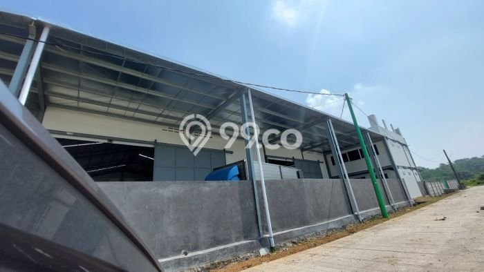 INVESTASI MENGUNTUNGKAN! Pabrik di Gunung Sindur, Luas 216m2m², Pusat Bisnis INVESTASI MENGUNTUNGKAN! Pabrik di Gunung Sindur, Luas 216m2m², Pusat Bisnis