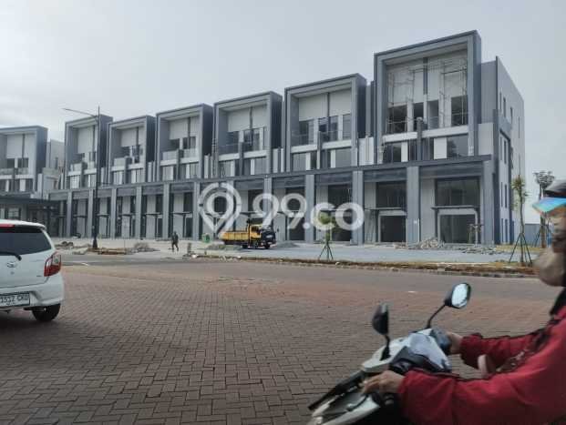 FOR SALE! Ruko di Gading Serpong Tangerang, LT 90m2, LB 276m2 FOR SALE! Ruko di Gading Serpong Tangerang, LT 90m2, LB 276m2
