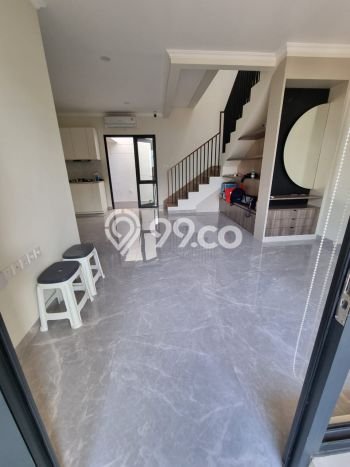 Rumah Luxury Modern Tanpa Renovasi di Gading Serpong Tangerang Rumah Luxury Modern Tanpa Renovasi di Gading Serpong Tangerang
