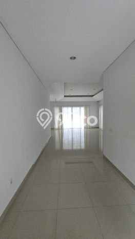 Sewa Rumah Murah di BSD Tangerang dengan 4 Kamar Tidur Sewa Rumah Murah di BSD Tangerang dengan 4 Kamar Tidur