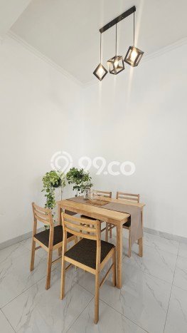 Rumah Minimalis 3 KT di BSD Griya Loka Tangerang Semi Furnished Rumah Minimalis 3 KT di BSD Griya Loka Tangerang Semi Furnished