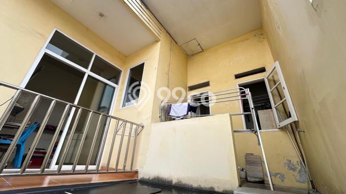Hunian Nyaman Asri 4 KT Siap Pakai di BSD Tangerang Hunian Nyaman Asri 4 KT Siap Pakai di BSD Tangerang