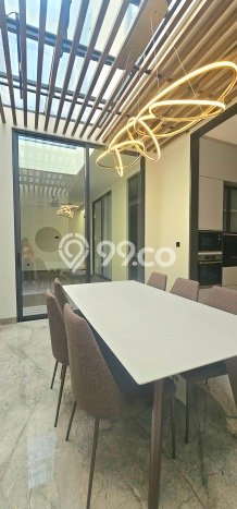 Hunian Mewah LB 285m2 Siap Huni Desain Elegan di BSD City, Tangerang Hunian Mewah LB 285m2 Siap Huni Desain Elegan di BSD City, Tangerang