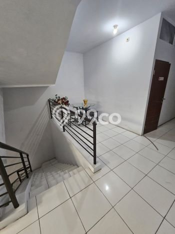 Jual Ruko di , Luas 180m2m², Area Bisnis, Akses Mudah Jual Ruko di , Luas 180m2m², Area Bisnis, Akses Mudah