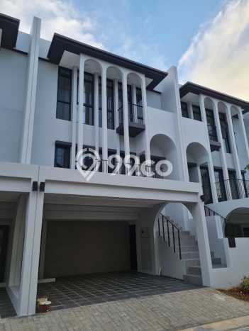 Jual Rumah Mewah Megah Dengan View Eksklusif di BSD Green Wich, Tangerang Jual Rumah Mewah Megah Dengan View Eksklusif di BSD Green Wich, Tangerang
