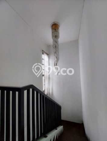 Rumah Elit Modern Tanpa Renovasi di BSD Tangerang Rumah Elit Modern Tanpa Renovasi di BSD Tangerang