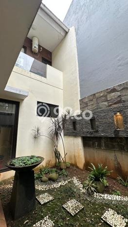 Rumah Elit Modern Siap Huni di BSD Tangerang Rumah Elit Modern Siap Huni di BSD Tangerang