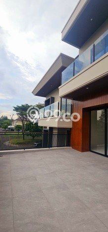 Rumah Mewah LB 540m2 Siap Huni Desain Elegan di BSD Eminent, Tangerang Rumah Mewah LB 540m2 Siap Huni Desain Elegan di BSD Eminent, Tangerang