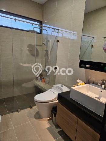 Hunian Elit LB 196m2 Siap Pakai Desain Elegan di Gading Serpong, Tangerang Hunian Elit LB 196m2 Siap Pakai Desain Elegan di Gading Serpong, Tangerang