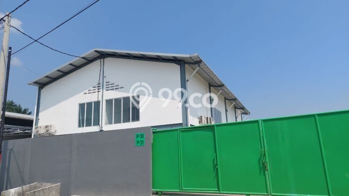 INVESTASI MENGUNTUNGKAN! Pabrik di Gunung Sindur, Luas 216m2m², Pusat Bisnis INVESTASI MENGUNTUNGKAN! Pabrik di Gunung Sindur, Luas 216m2m², Pusat Bisnis