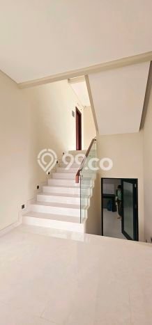 Rumah Mewah LB 540m2 Siap Huni Desain Elegan di BSD Eminent, Tangerang Rumah Mewah LB 540m2 Siap Huni Desain Elegan di BSD Eminent, Tangerang