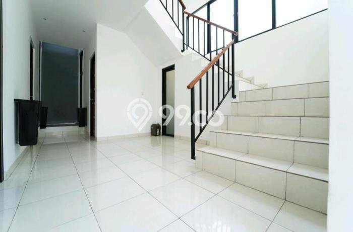 Dijual Segera Rumah Kost di BSD Foresta, Tangerang 18 Kamar Dijual Segera Rumah Kost di BSD Foresta, Tangerang 18 Kamar