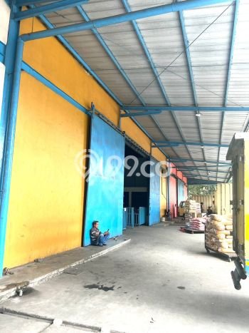 AREA BISNIS! Gudang Kawasan Gunung Sindur, Luas 850m2m², Akses Strategis AREA BISNIS! Gudang Kawasan Gunung Sindur, Luas 850m2m², Akses Strategis