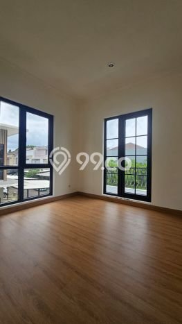 Rumah Mewah LB 300m2 Siap Huni Desain Elegan di BSD The Icon, Tangerang Rumah Mewah LB 300m2 Siap Huni Desain Elegan di BSD The Icon, Tangerang