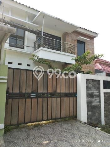 Ready to Use! Premium House LT 200m2 Desain Elegan di BSD Kencana Loka Ready to Use! Premium House LT 200m2 Desain Elegan di BSD Kencana Loka