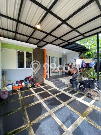 Rumah Modern 3 KT di Tiban Batam Semi Furnished Rumah Modern 3 KT di Tiban Batam Semi Furnished