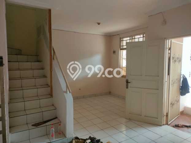 Disewakan! Rumah 3 Kamar Tidur &
2 Kamar Mandi di Taman Palem, Jakarta Barat Disewakan! Rumah 3 Kamar Tidur &
2 Kamar Mandi di Taman Palem, Jakarta Barat