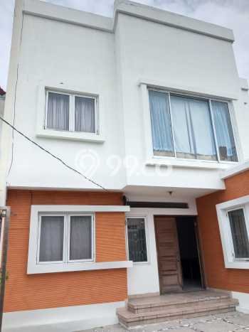 Rumah Mewah LB 210m2 Siap Pakai Desain Elegan di Citra Garden, Jakarta Barat Rumah Mewah LB 210m2 Siap Pakai Desain Elegan di Citra Garden, Jakarta Barat