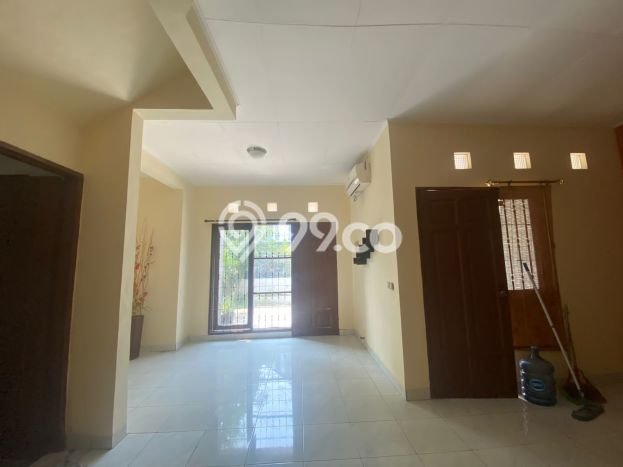 Rumah Minimalis 3 KT di Taman Surya Jakarta Barat Semi Furnished Rumah Minimalis 3 KT di Taman Surya Jakarta Barat Semi Furnished