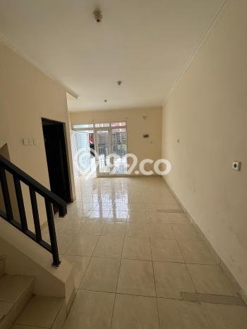Rumah Disewakan Jakarta Barat LT 48m2 LB 50m2 Kawasan Taman Surya Rumah Disewakan Jakarta Barat LT 48m2 LB 50m2 Kawasan Taman Surya