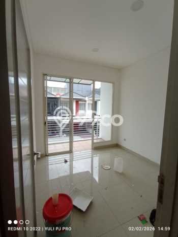 Lokasi strategis! Rumah siap huni dikontrakkan di Cengkareng LB 80m2 Lokasi strategis! Rumah siap huni dikontrakkan di Cengkareng LB 80m2