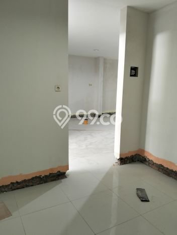 Dijual Rumah Mewah Elegan Dengan View Eksklusif di Daan Mogot, Jakarta Barat Dijual Rumah Mewah Elegan Dengan View Eksklusif di Daan Mogot, Jakarta Barat