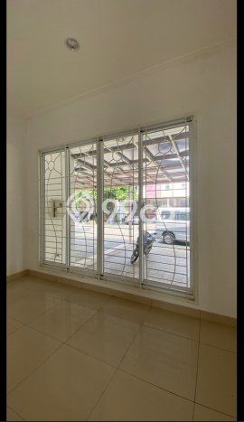 Disewakan Rumah Murah di Green Lake City Jakarta Barat Punya 3 Kamar Tidur Disewakan Rumah Murah di Green Lake City Jakarta Barat Punya 3 Kamar Tidur