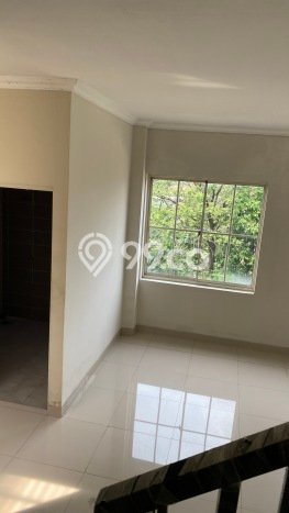 Ruko Kawasan Green Lake City, Luas 286m², Pusat Komersial, Siap Usaha Ruko Kawasan Green Lake City, Luas 286m², Pusat Komersial, Siap Usaha