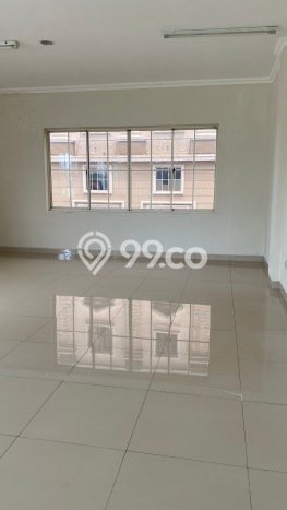 Ruko di Green Lake City, Luas 286m², Pusat Komersial, Siap Operasi Ruko di Green Lake City, Luas 286m², Pusat Komersial, Siap Operasi