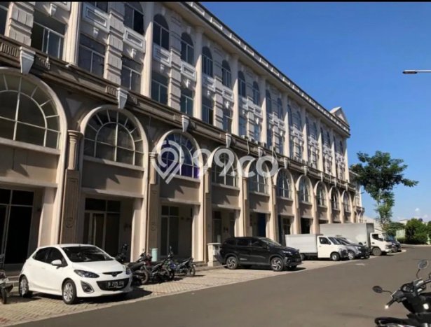 For Rent Ruko Strategis di Green Lake City, Luas 286m², Area Komersial For Rent Ruko Strategis di Green Lake City, Luas 286m², Area Komersial