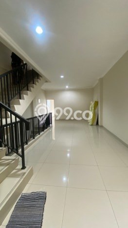 Ruko Lokasi Strategis Kawasan Green Lake City, Luas 286m², Kawasan Niaga Ruko Lokasi Strategis Kawasan Green Lake City, Luas 286m², Kawasan Niaga