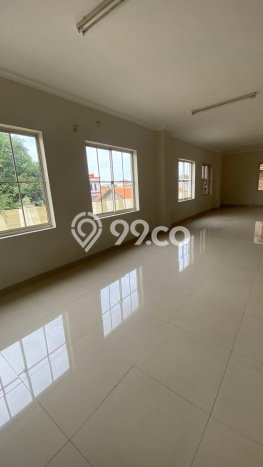 For Rent Ruko Strategis Kawasan Green Lake City, Luas 286m², Area Berkembang For Rent Ruko Strategis Kawasan Green Lake City, Luas 286m², Area Berkembang