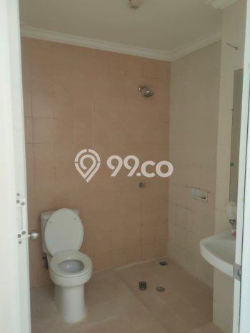 Disewakan Ruko Strategis Kawasan Green Lake City, Luas 289m², Area Berkembang Disewakan Ruko Strategis Kawasan Green Lake City, Luas 289m², Area Berkembang