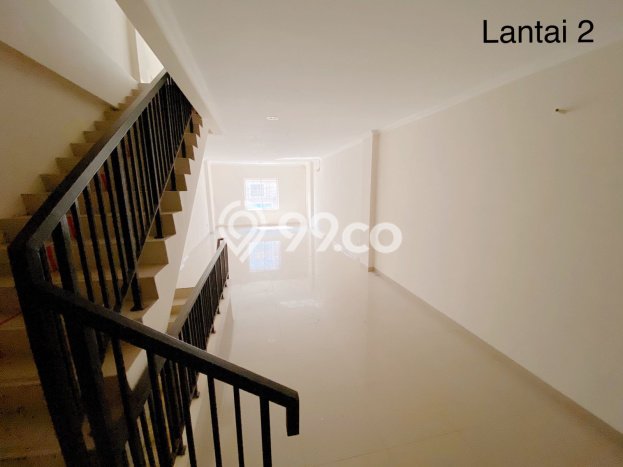 HARGA BERSAING! Ruko Kawasan Green Lake City, Luas 286m², Lokasi Bisnis HARGA BERSAING! Ruko Kawasan Green Lake City, Luas 286m², Lokasi Bisnis